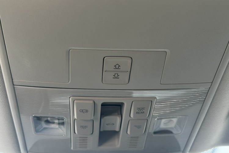 Used Volkswagen Magotan 2023 2 Million Units Limited Edition 330TSI DSG Leading Version Interior 6
