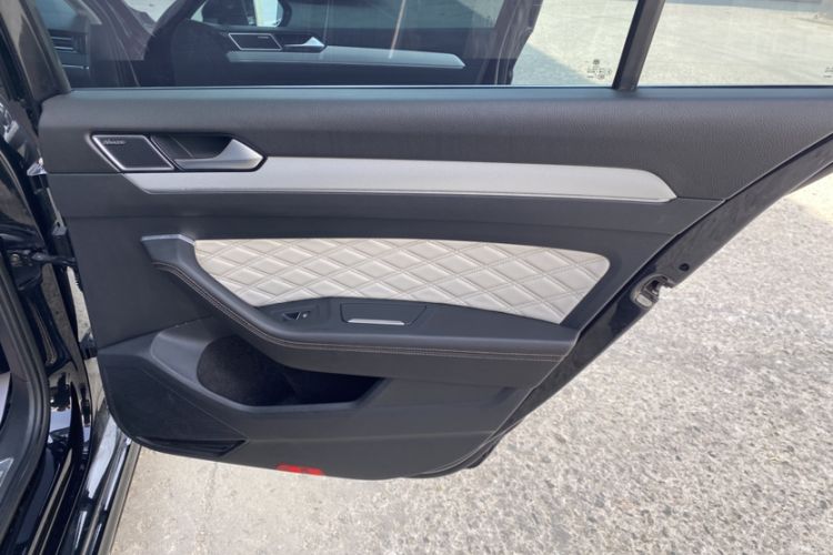 Used Volkswagen Magotan 2023 2 Million Units Limited Edition 330TSI DSG Leading Version Interior 7