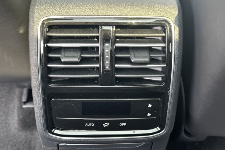 Used Volkswagen Magotan 2023 2 Million Units Limited Edition 330TSI DSG Leading Version Interior 7
