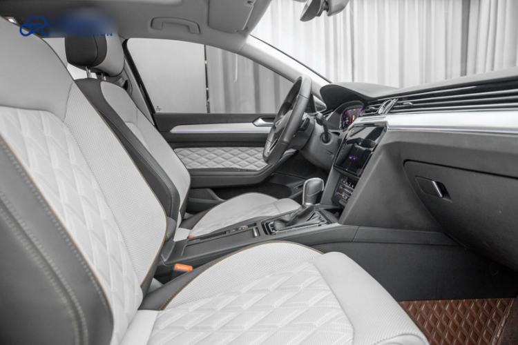 Used Volkswagen Magotan 2023 2 Million Units Commemorative Edition 330TSI DSG Luxury Version Interior 7