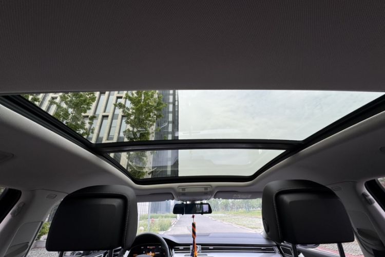 Used Volkswagen Magotan 2023 2 Million Units Limited Edition 330TSI DSG Leading Version Interior 7