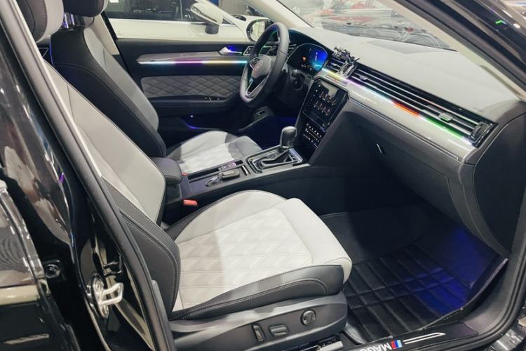 Used Volkswagen Magotan 2023 2 Million Units Limited Edition 330TSI DSG Leading Version Interior 8