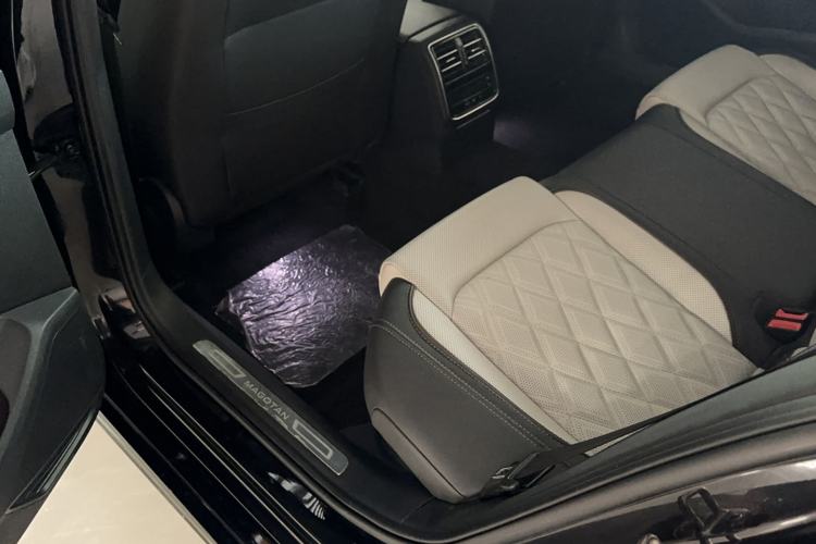 Used Volkswagen Magotan 2023 2 Million Units Limited Edition 330TSI DSG Leading Version Interior 8