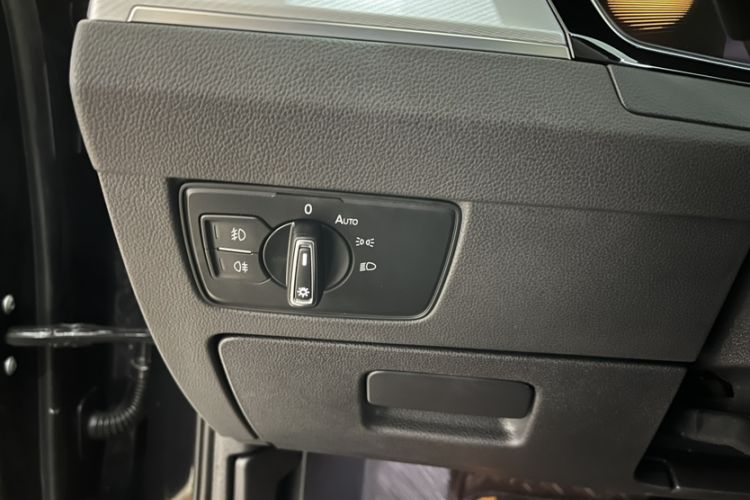 Used Volkswagen Magotan 2023 2 Million Units Limited-Edition 280TSI DSG Comfort Version Interior 9