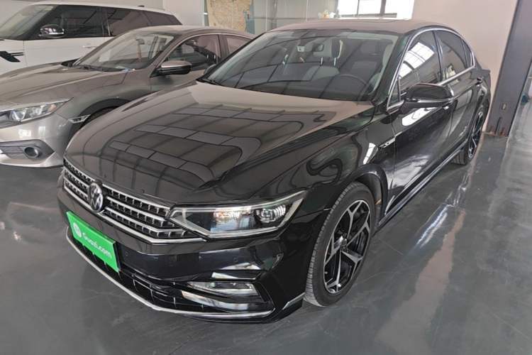 Used Volkswagen Magotan 2023 2 Million Units Limited Edition 330TSI DSG Leading Version Guazi used car, China used car export, Used car for sale, Used  cars, Cheapest cars for sale