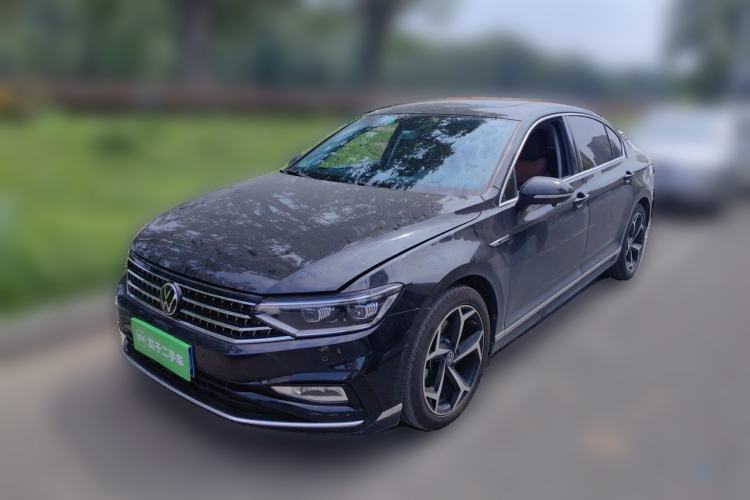 Used Volkswagen Magotan 2023 2 Million Units Commemorative Edition 330TSI DSG Luxury Version Guazi used car, China used car export, Used car for sale, Used cars, Cheapest cars for sale