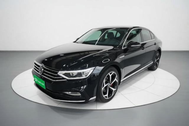 Ojetý Volkswagen Magotan 2023 2 Million Units Commemorative Edition 330TSI DSG Luxury Version