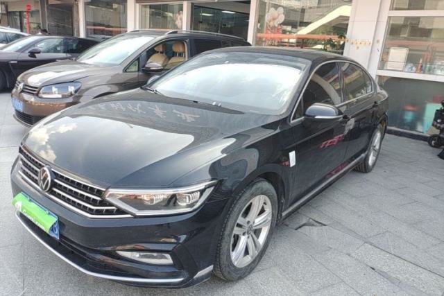 Ojetý Volkswagen Magotan 2023 2 Million Units Limited-Edition 280TSI DSG Comfort Version