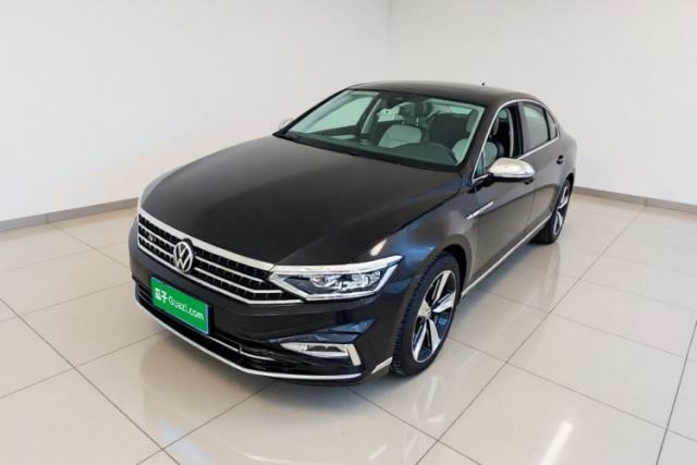 Ojetý Volkswagen Magotan 2023 2 Million Units Commemorative Edition 330TSI DSG Luxury Version