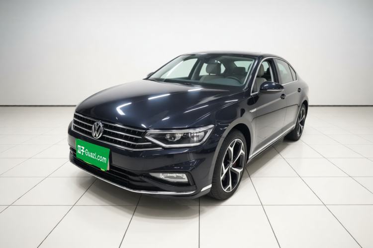 Ojetý Volkswagen Magotan 2023 2 Million Units Commemorative Edition 330TSI DSG Luxury Version Guazi used car, China used car export, Used car for sale, Used cars, Cheapest cars for sale