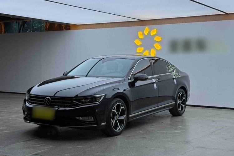 Used Volkswagen Magotan 2023 2 Million Units Commemorative Edition 330TSI DSG Luxury Version Guazi used car, China used car export, Used car for sale, Used cars, Cheapest cars for sale