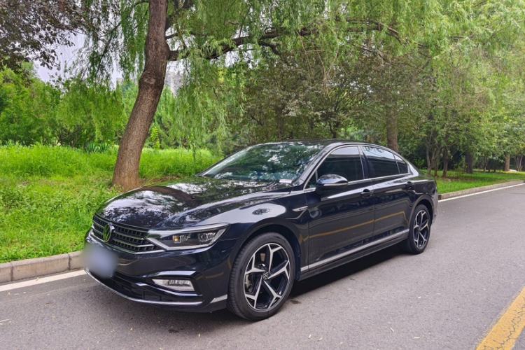 Used Volkswagen Magotan 2023 2 Million Units Commemorative Edition 330TSI DSG Luxury Version Left Front Headlight