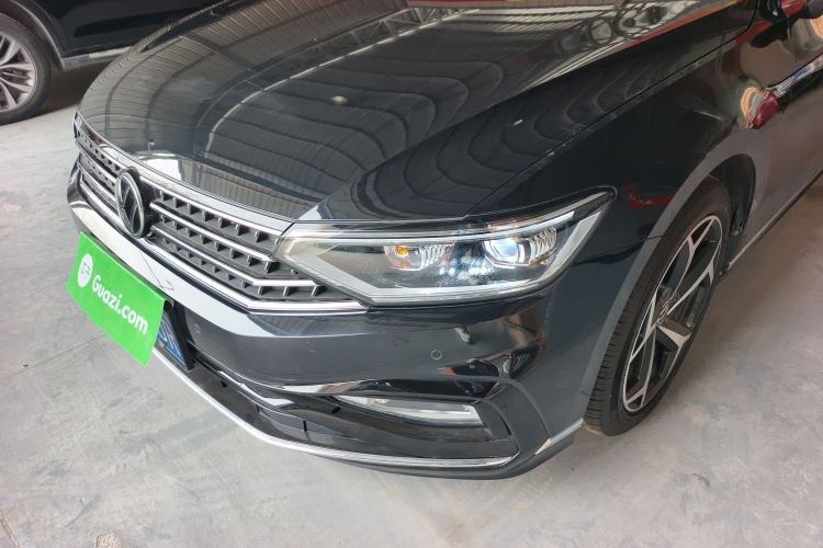 Used Volkswagen Magotan 2023 2 Million Units Limited Edition 330TSI DSG Leading Version Left Front Headlight