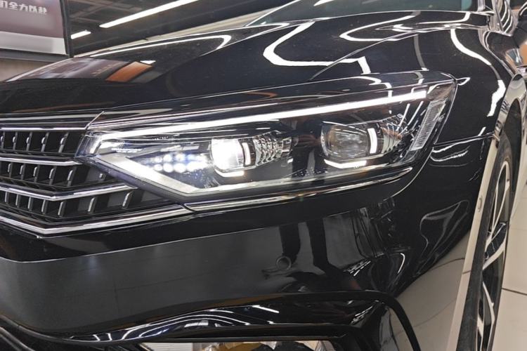 Used Volkswagen Magotan 2023 2 Million Units Limited-Edition 380TSI DSG Flagship Version Left Front Headlight