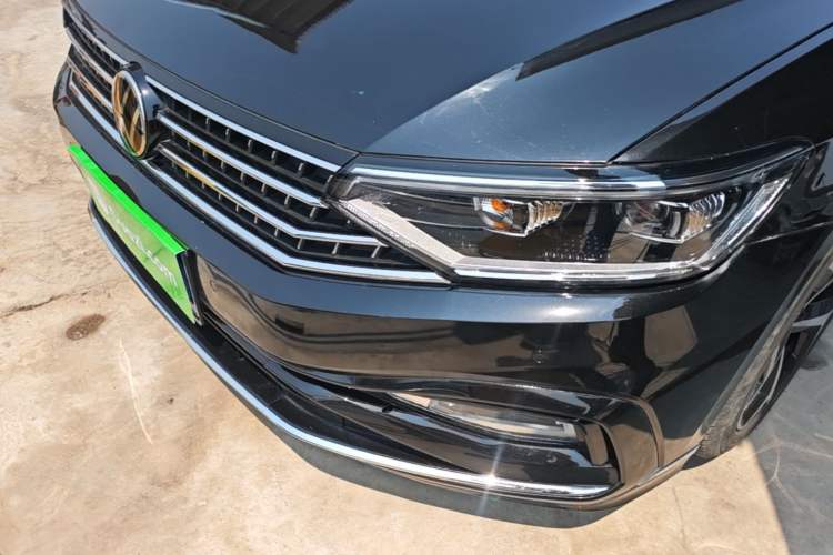 Used Volkswagen Magotan 2023 2 Million Units Commemorative Edition 330TSI DSG Luxury Version Left Front Headlight