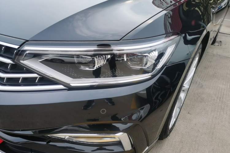 Used Volkswagen Magotan 2023 2 Million Units Limited Edition 330TSI DSG Leading Version Left Front Headlight