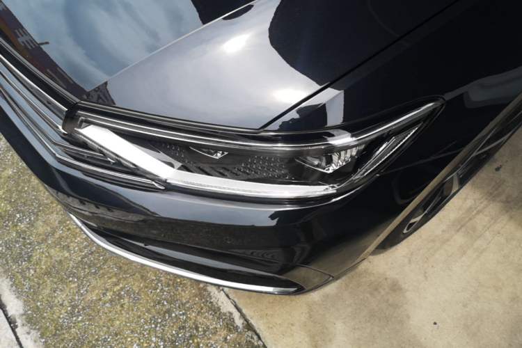 Used Volkswagen Magotan 2023 2 Million Units Limited Edition 330TSI DSG Leading Version Left Front Headlight