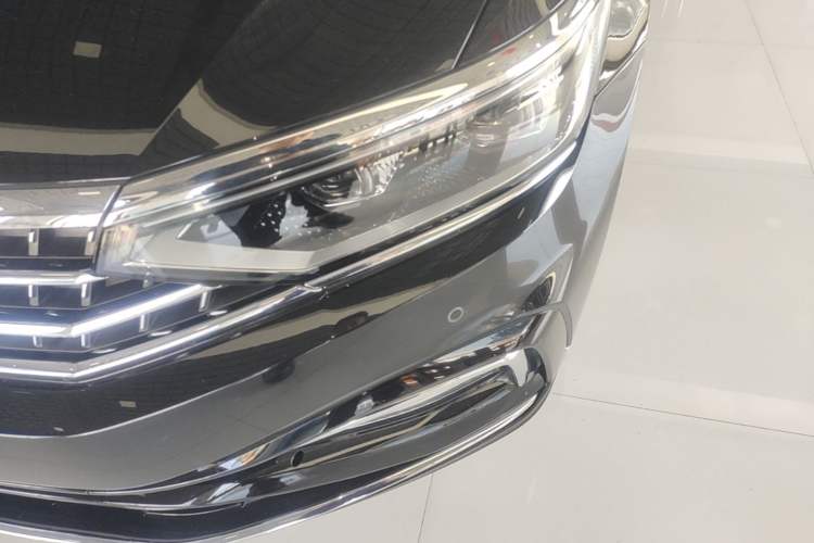 Used Volkswagen Magotan 2023 2 Million Units Limited-Edition 380TSI DSG Flagship Version Left Front Headlight