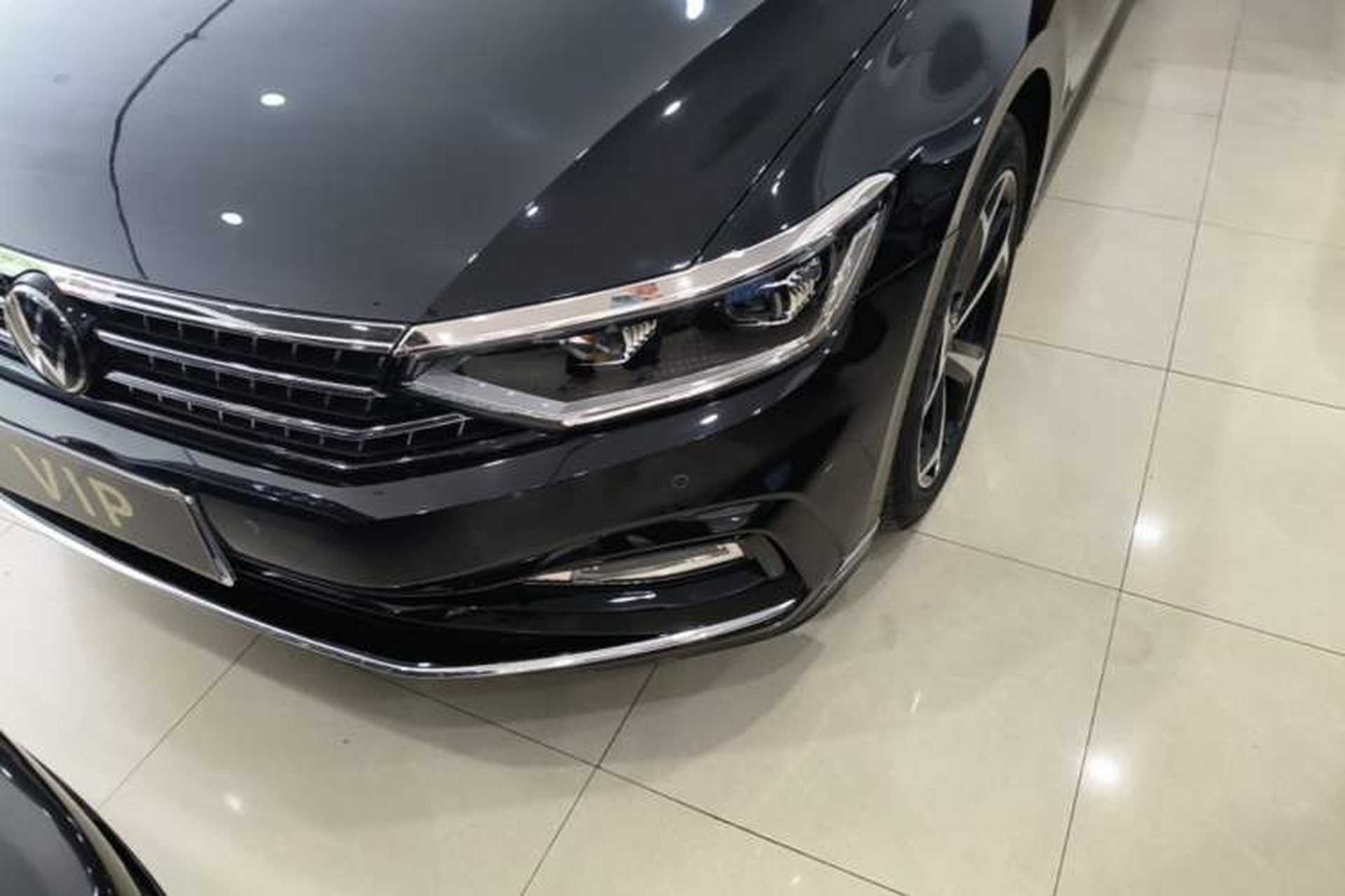 Used Volkswagen Magotan 2023 2 Million Units Commemorative Edition 330TSI DSG Luxury Version Left Front Headlight