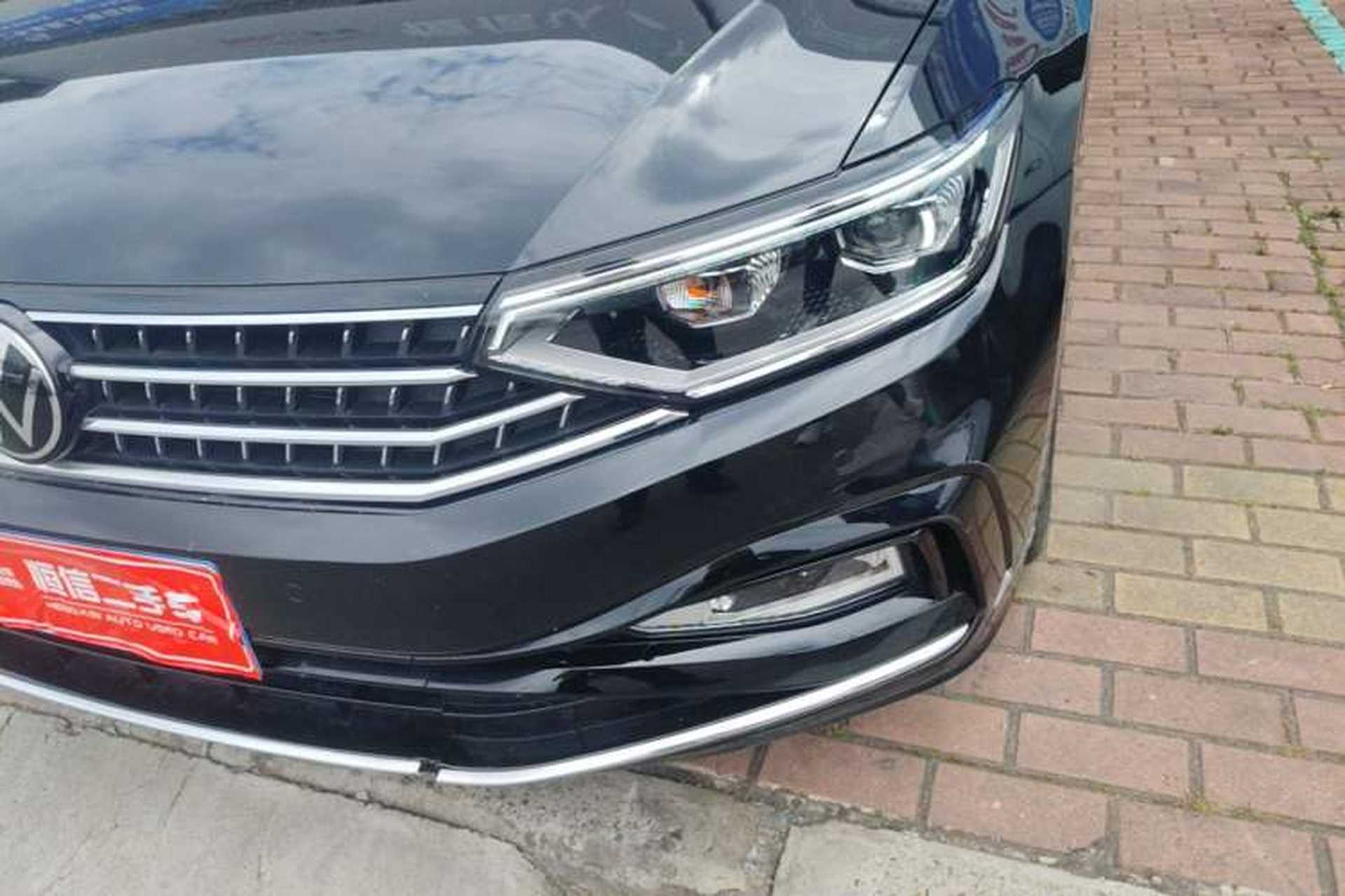 Used Volkswagen Magotan 2023 2 Million Units Commemorative Edition 330TSI DSG Luxury Version Left Front Headlight