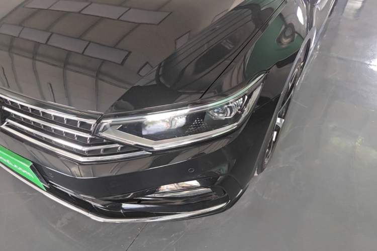 Used Volkswagen Magotan 2023 2 Million Units Limited Edition 330TSI DSG Leading Version Left Front Headlight