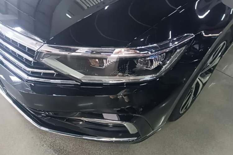 Used Volkswagen Magotan 2023 2 Million Units Limited Edition 330TSI DSG Leading Version Left Front Headlight