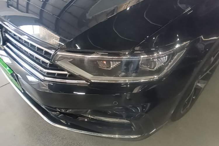 Used Volkswagen Magotan 2023 2 Million Units Limited Edition 330TSI DSG Leading Version Left Front Headlight