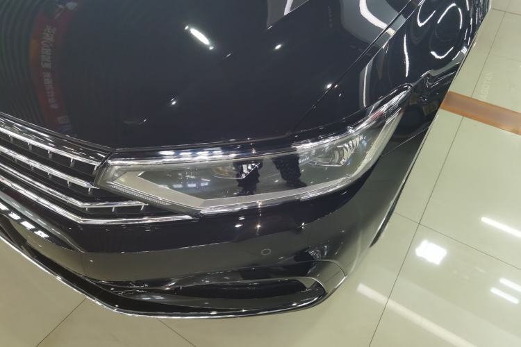 Used Volkswagen Magotan 2023 2 Million Units Commemorative Edition 330TSI DSG Luxury Version Left Front Headlight
