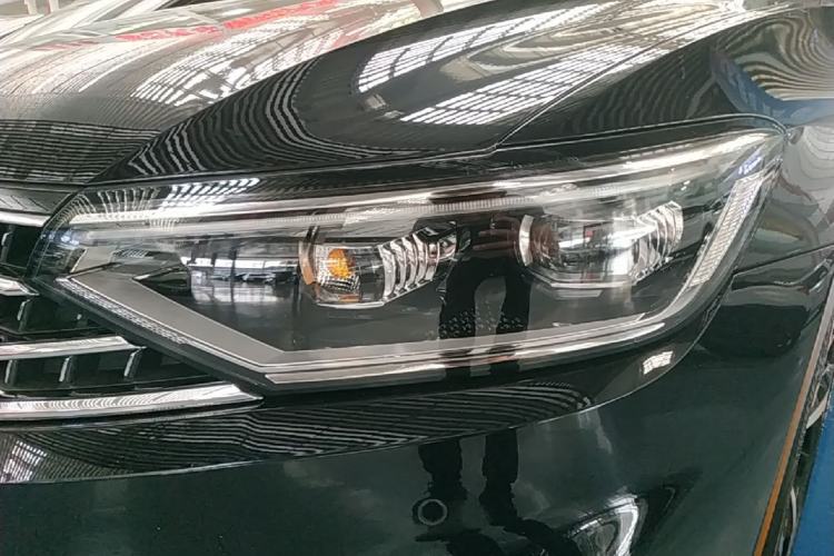 Used Volkswagen Magotan 2023 2 Million Units Limited Edition 330TSI DSG Leading Version Left Front Headlight