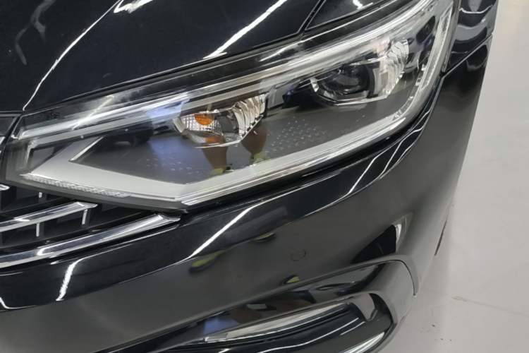 Used Volkswagen Magotan 2023 2 Million Units Limited Edition 330TSI DSG Leading Version Left Front Headlight