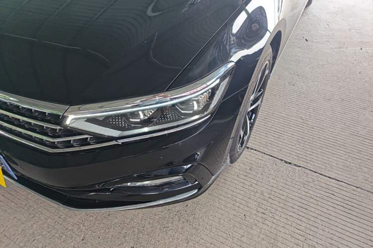 Used Volkswagen Magotan 2023 2 Million Units Limited-Edition 380TSI DSG Flagship Version Left Front Headlight