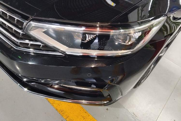 Used Volkswagen Magotan 2023 2 Million Units Commemorative Edition 330TSI DSG Luxury Version Left Front Headlight