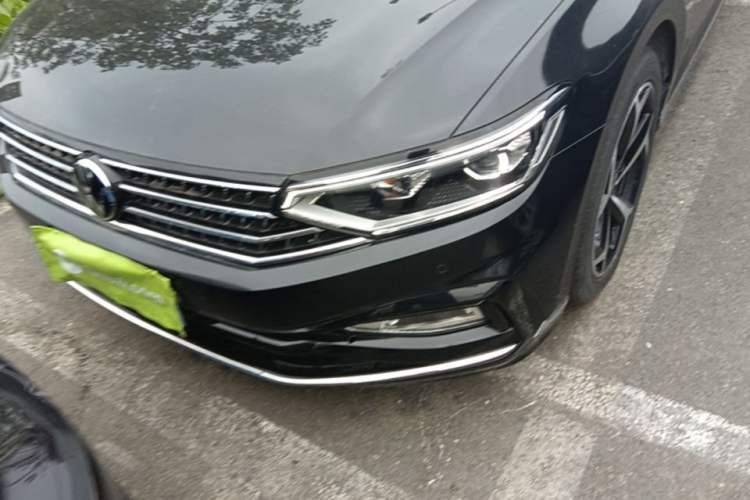 Used Volkswagen Magotan 2023 2 Million Units Limited Edition 330TSI DSG Leading Version Left Front Headlight