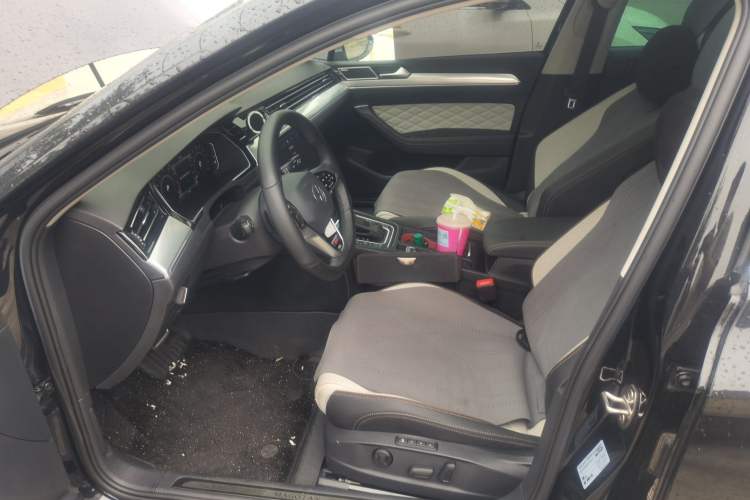 Used Volkswagen Magotan 2023 2 Million Units Limited-Edition 380TSI DSG Flagship Version Left Front Seat