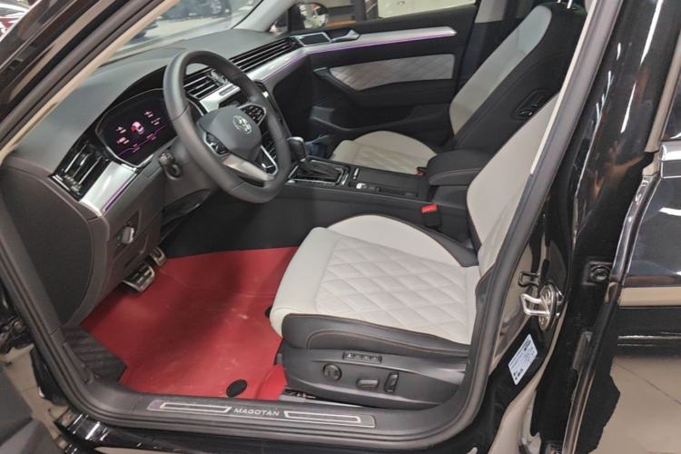 Used Volkswagen Magotan 2023 2 Million Units Limited-Edition 380TSI DSG Flagship Version Left Front Seat