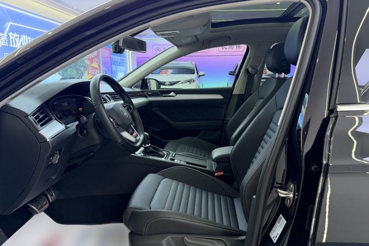 Used Volkswagen Magotan 2023 2 Million Units Limited-Edition 280TSI DSG Comfort Version Left Front Seat
