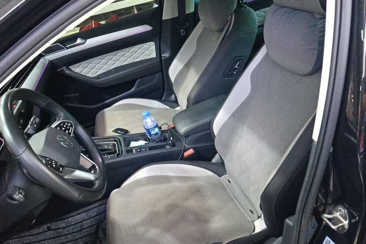 Used Volkswagen Magotan 2023 2 Million Units Commemorative Edition 330TSI DSG Luxury Version Left Front Seat