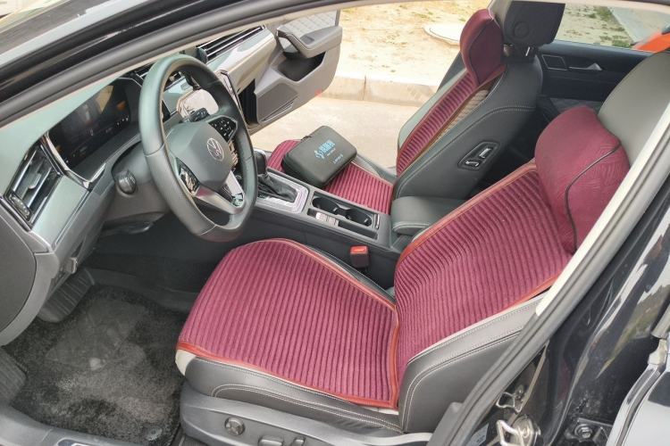 Used Volkswagen Magotan 2023 2 Million Units Limited Edition 330TSI DSG Leading Version Left Front Seat