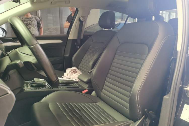 Used Volkswagen Magotan 2023 2 Million Units Limited-Edition 280TSI DSG Comfort Version Left Front Seat