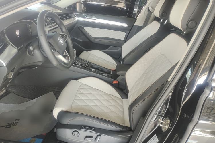 Used Volkswagen Magotan 2023 2 Million Units Limited-Edition 380TSI DSG Flagship Version Left Front Seat