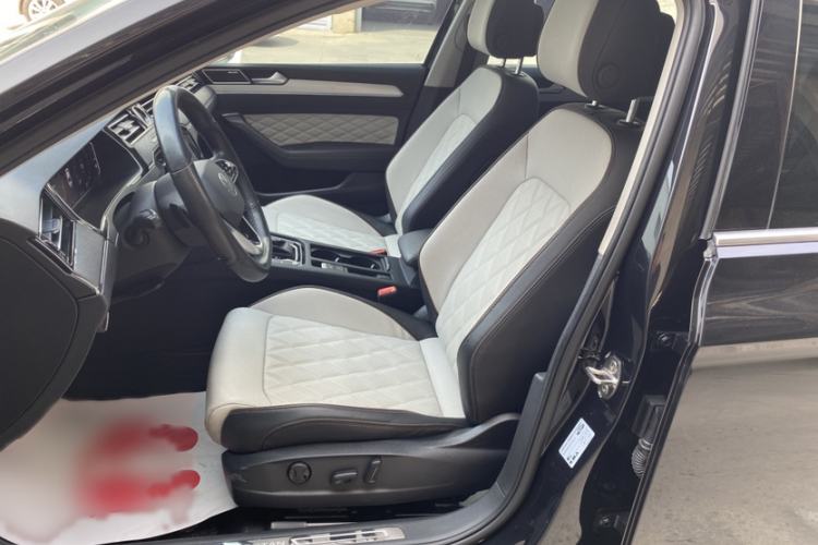 Used Volkswagen Magotan 2023 2 Million Units Limited Edition 330TSI DSG Leading Version Left Front Seat