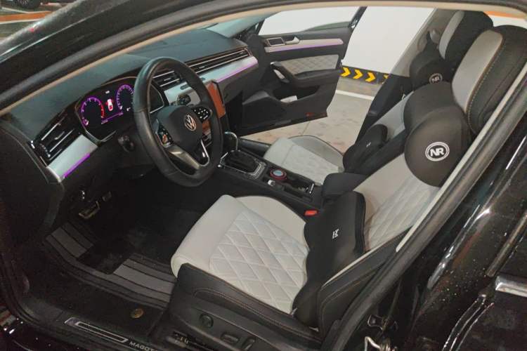 Used Volkswagen Magotan 2023 2 Million Units Commemorative Edition 330TSI DSG Luxury Version Left Front Seat