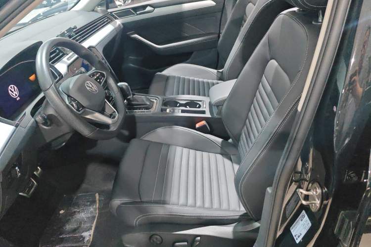 Used Volkswagen Magotan 2023 2 Million Units Limited-Edition 280TSI DSG Comfort Version Left Front Seat