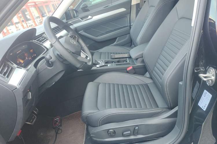Used Volkswagen Magotan 2023 2 Million Units Limited-Edition 280TSI DSG Comfort Version Left Front Seat