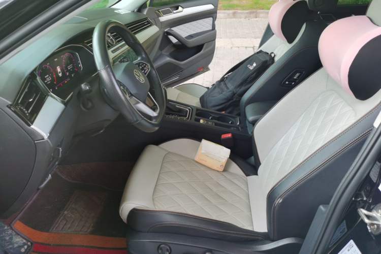 Used Volkswagen Magotan 2023 2 Million Units Commemorative Edition 330TSI DSG Luxury Version Left Front Seat