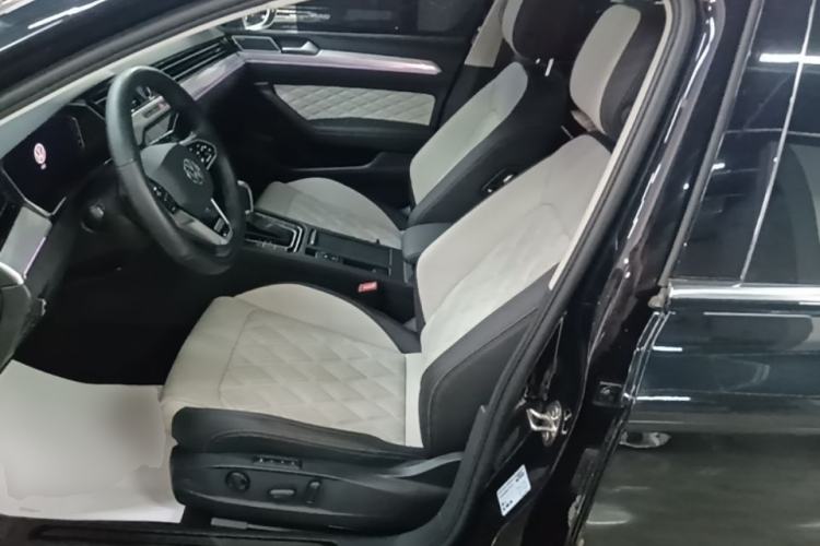 Used Volkswagen Magotan 2023 2 Million Units Limited-Edition 380TSI DSG Flagship Version Left Front Seat