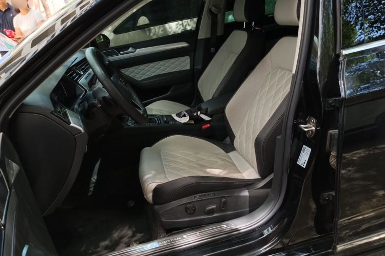 Used Volkswagen Magotan 2023 2 Million Units Limited-Edition 380TSI DSG Flagship Version Left Front Seat