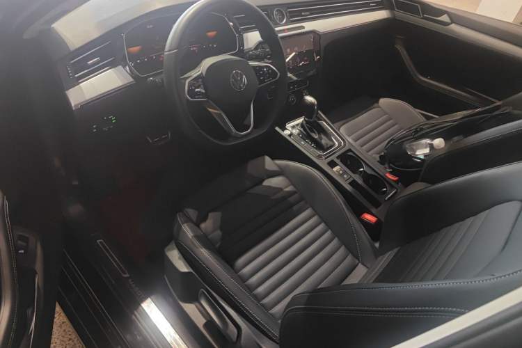 Used Volkswagen Magotan 2023 2 Million Units Limited-Edition 280TSI DSG Comfort Version Left Front Seat