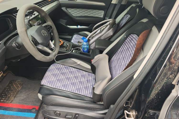 Used Volkswagen Magotan 2023 2 Million Units Limited Edition 330TSI DSG Leading Version Left Front Seat