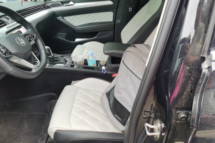 Used Volkswagen Magotan 2023 2 Million Units Limited-Edition 380TSI DSG Flagship Version Left Front Seat